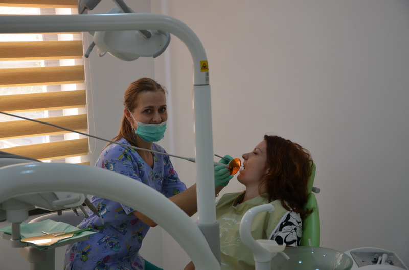 Professional dental equipment and sterilization tools